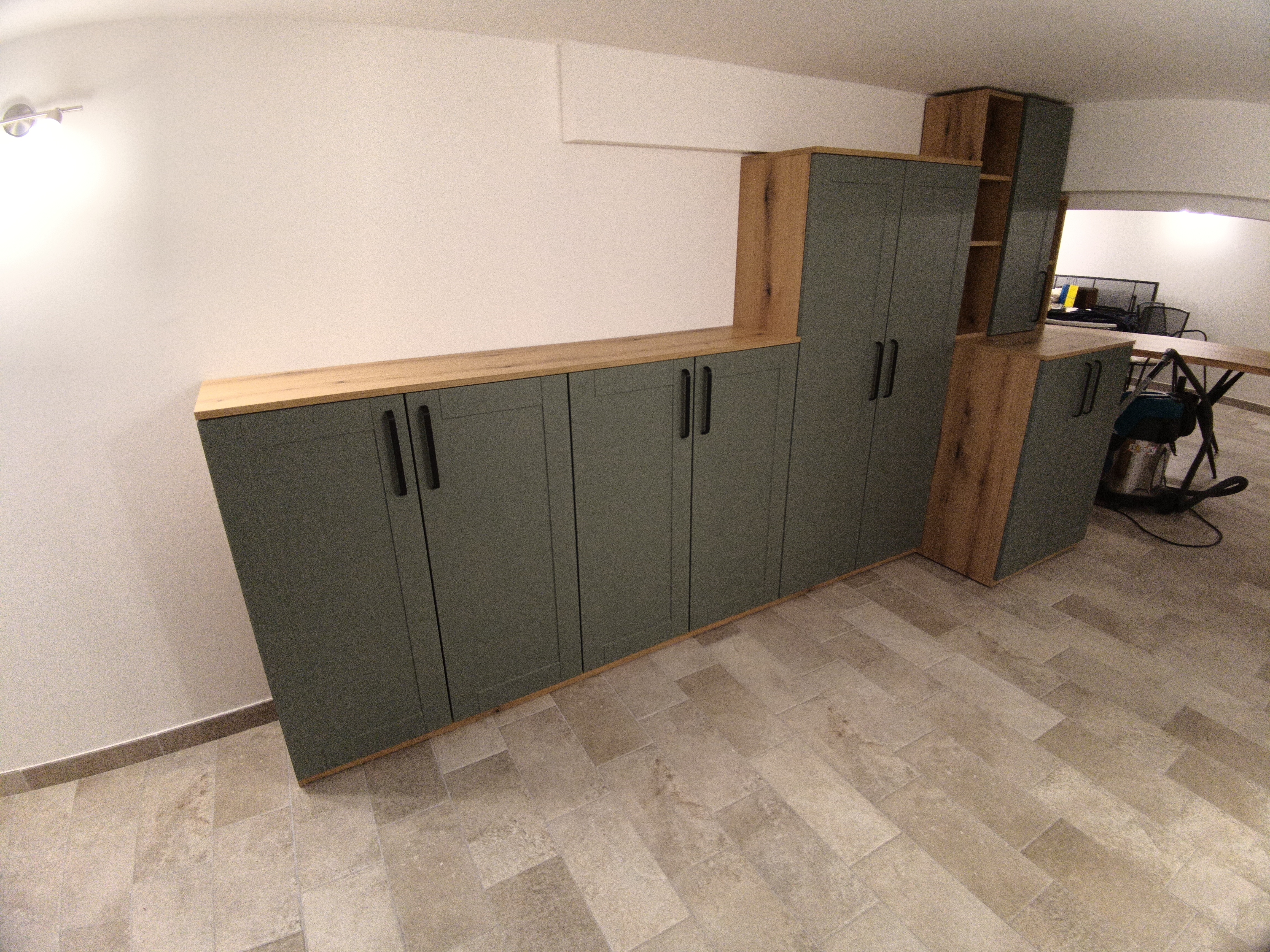 Zeleni ormarići - pogled 1