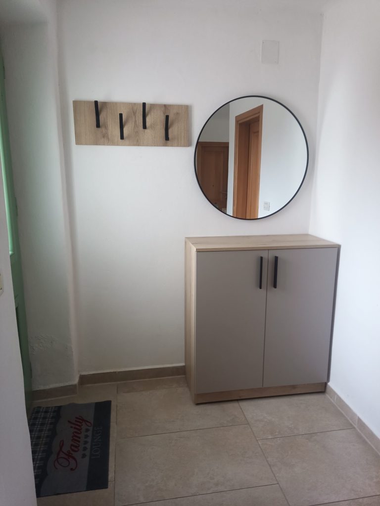 Krevet po mjeri i ulazni hodnik, detalj 3