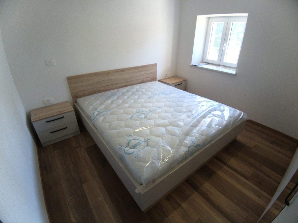 Spavaća soba s garderobnim ormarom, detalj 2
